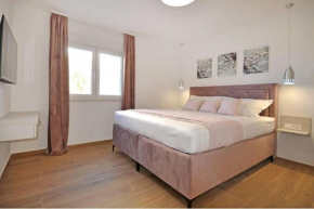 Villa Iva with sea view and pool